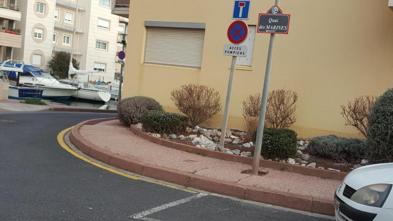 Appartement Beau T2 au calme avec parking sublime vue sur port à Canet-en-Roussillon Extérieur photo