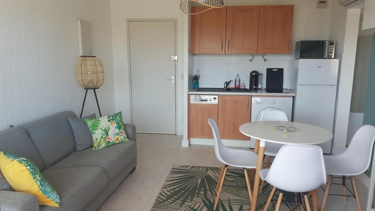 Appartement Beau T2 au calme avec parking sublime vue sur port à Canet-en-Roussillon Extérieur photo